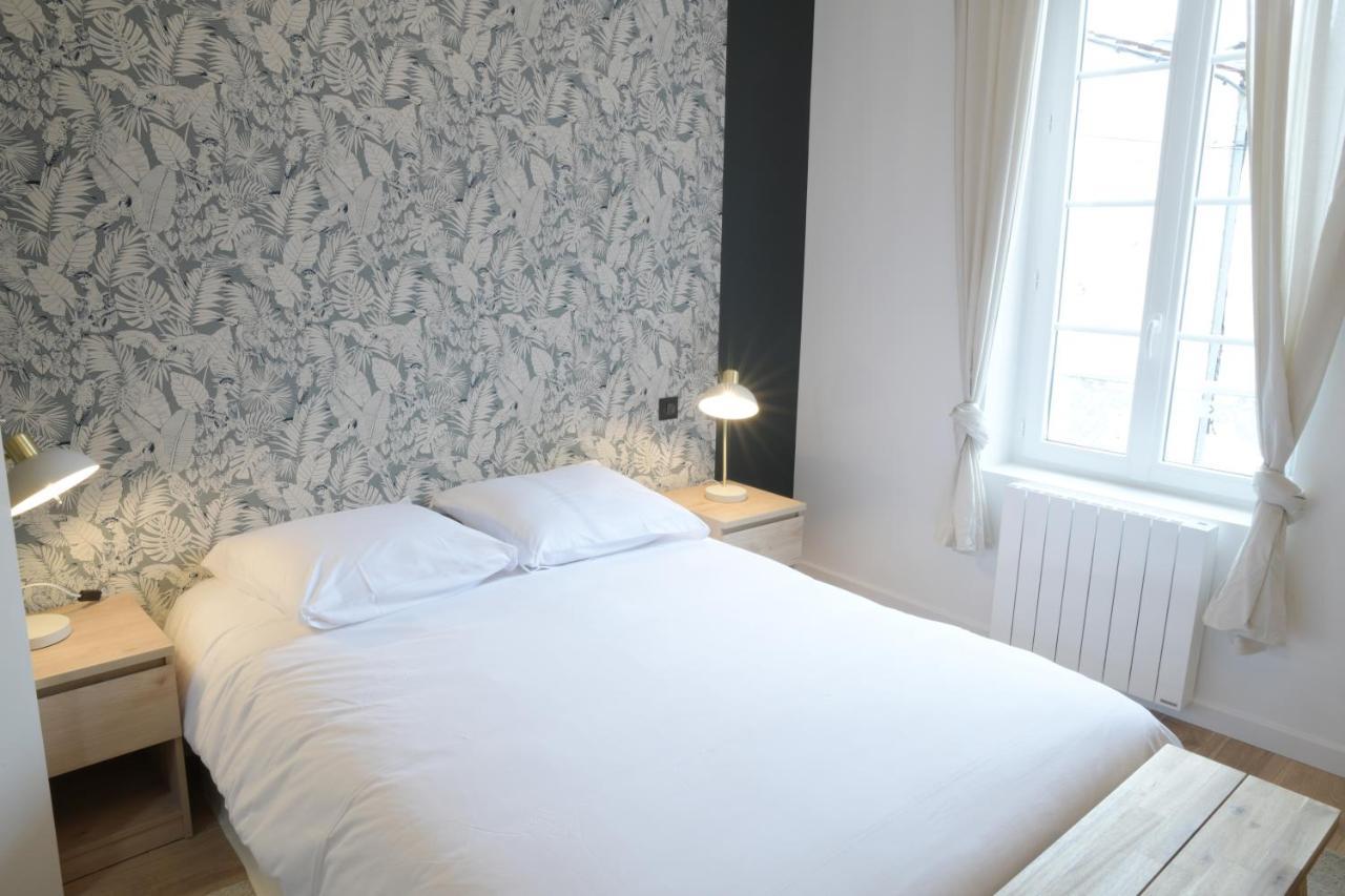 קונייאק T3 De Charme Situe En Hyper Centre Avec Wifi, Linge, Draps, Savons Et Serviettes Fournis חדר תמונה